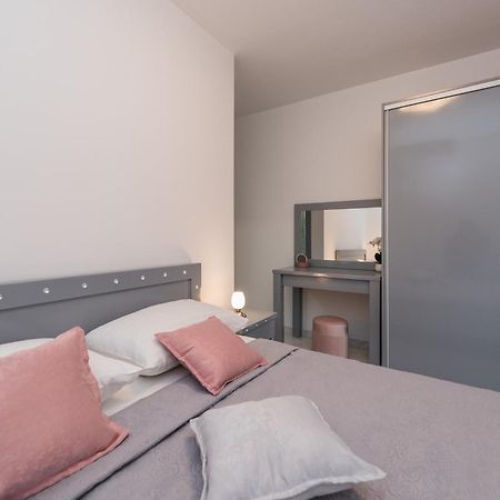 Villa Jana Luxury Apartments Novaglia Camera foto
