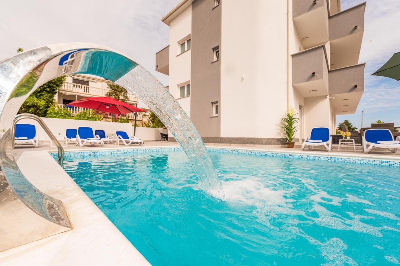 Villa Jana Luxury Apartments Novaglia Esterno foto