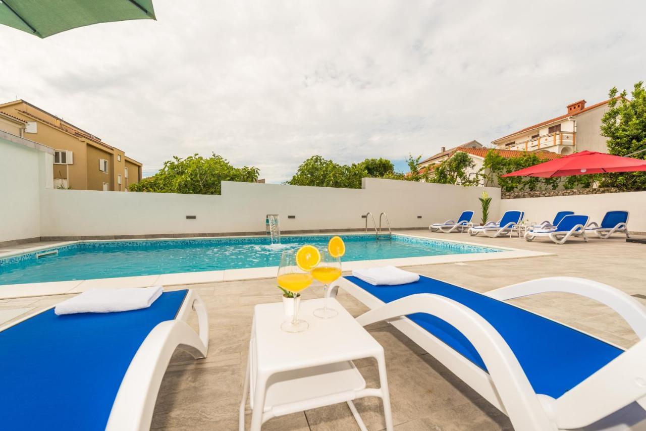 Villa Jana Luxury Apartments Novaglia Esterno foto