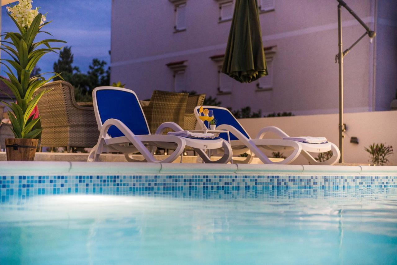Villa Jana Luxury Apartments Novaglia Esterno foto