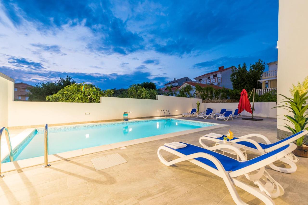 Villa Jana Luxury Apartments Novaglia Esterno foto