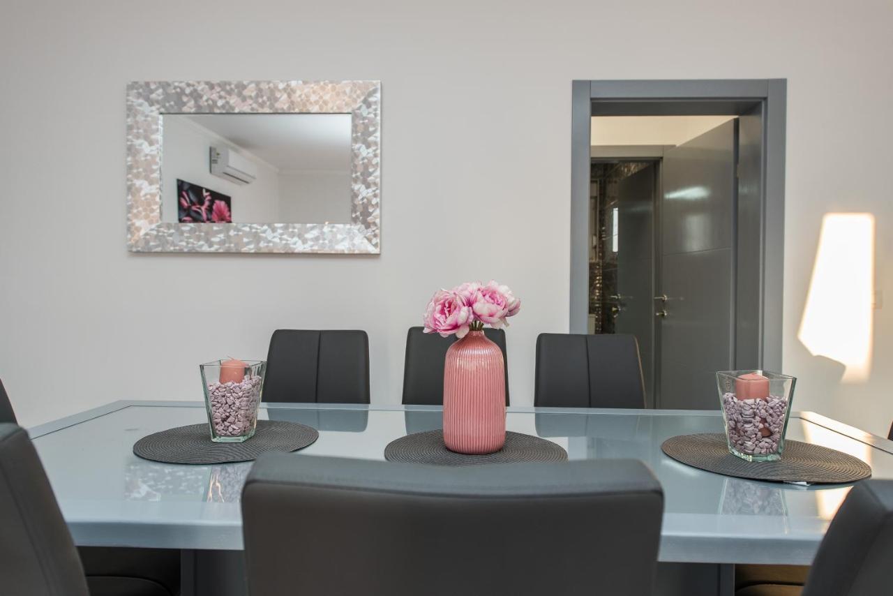 Villa Jana Luxury Apartments Novaglia Esterno foto