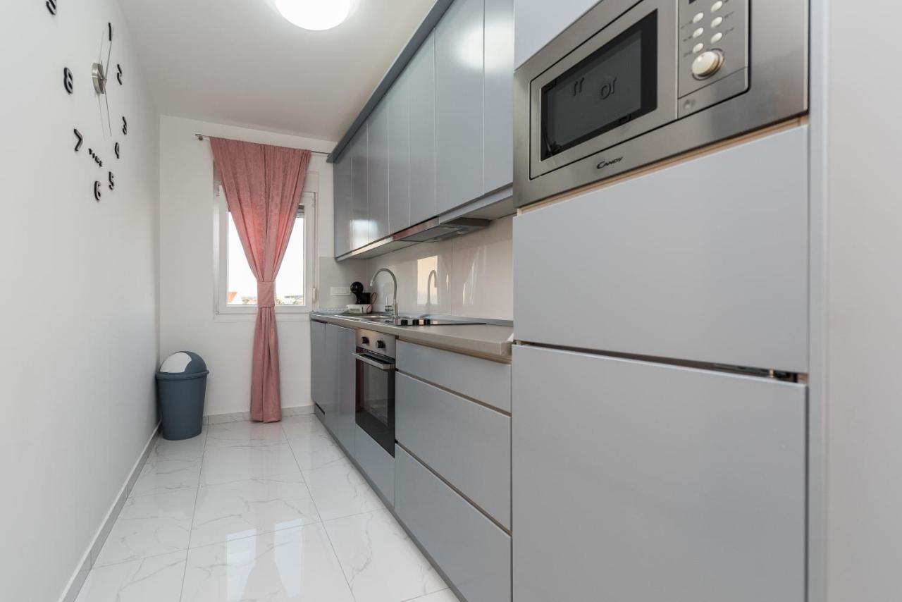 Villa Jana Luxury Apartments Novaglia Esterno foto