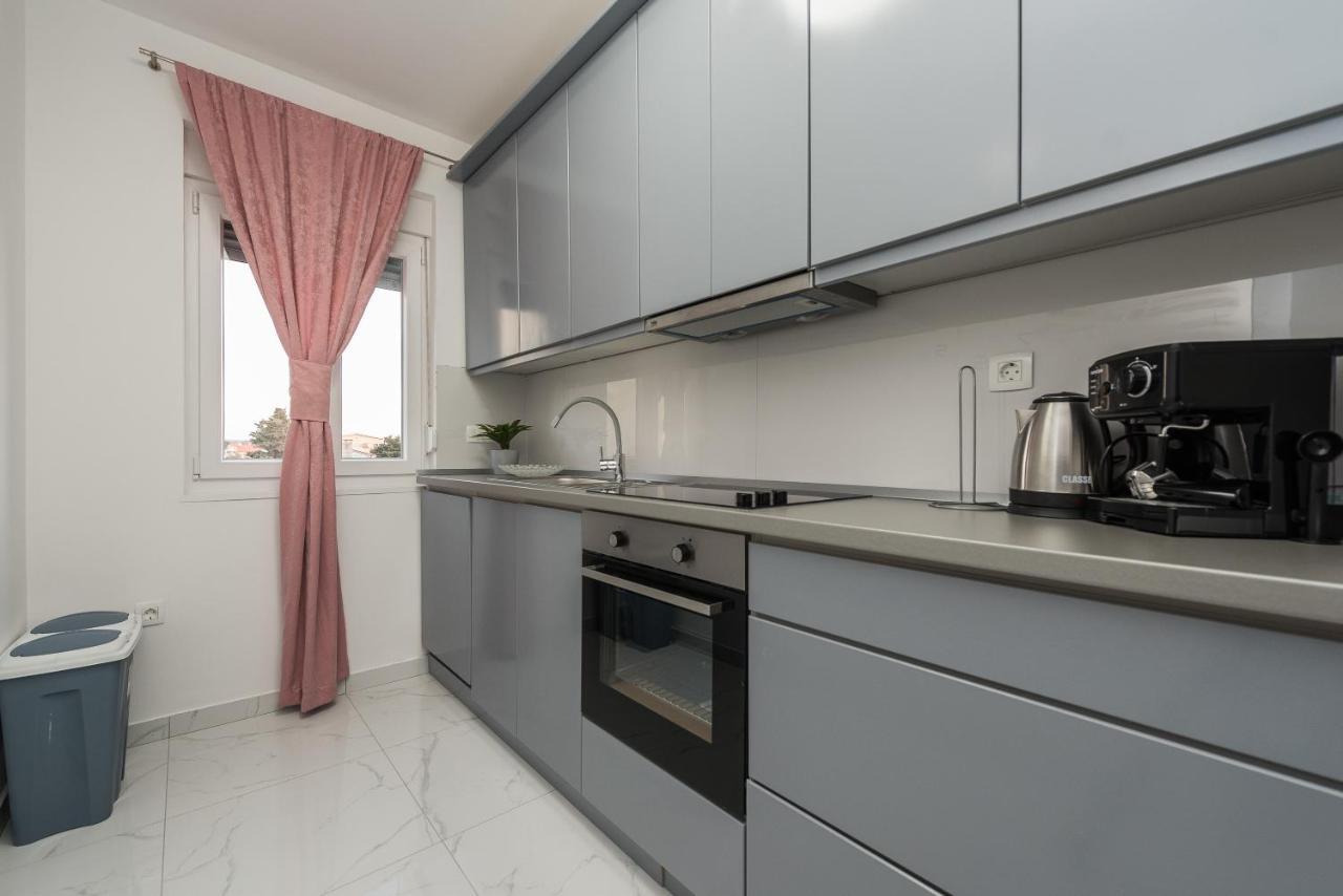 Villa Jana Luxury Apartments Novaglia Esterno foto