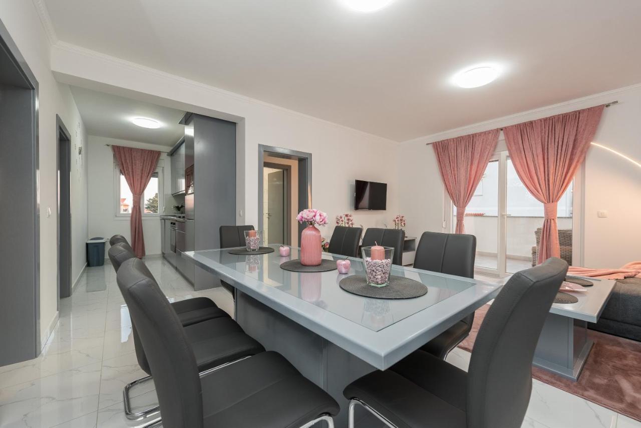 Villa Jana Luxury Apartments Novaglia Esterno foto