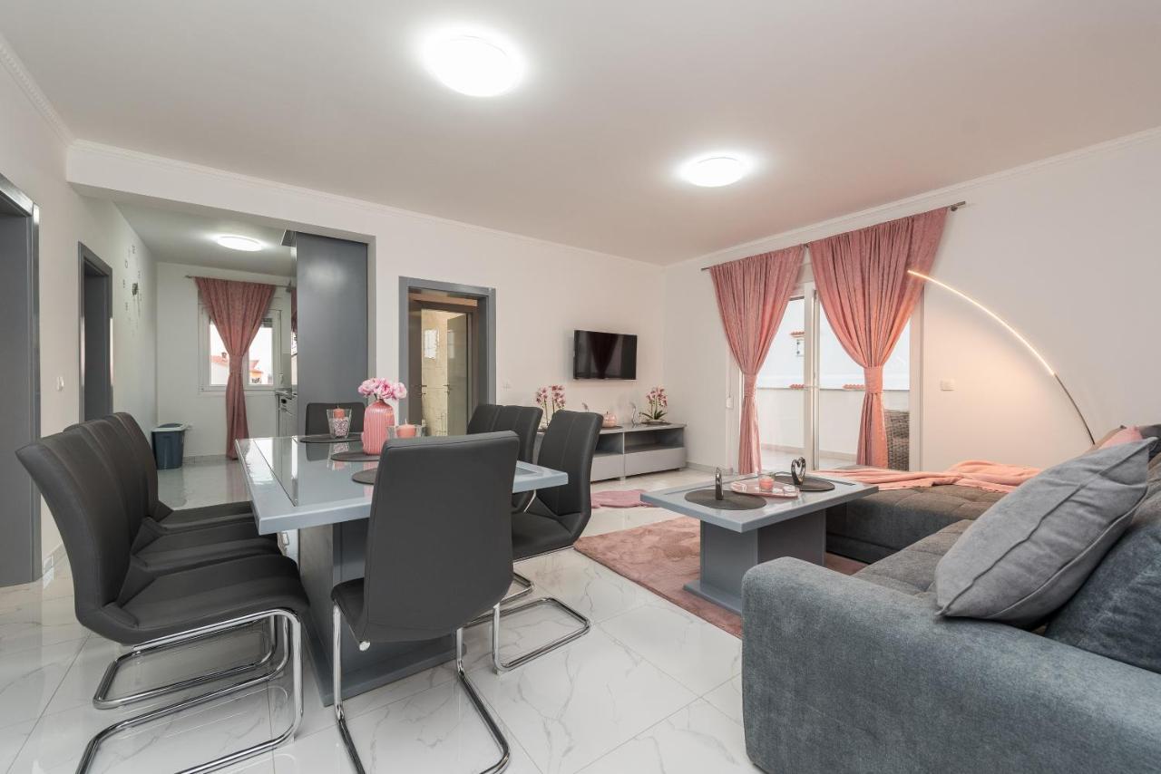Villa Jana Luxury Apartments Novaglia Esterno foto