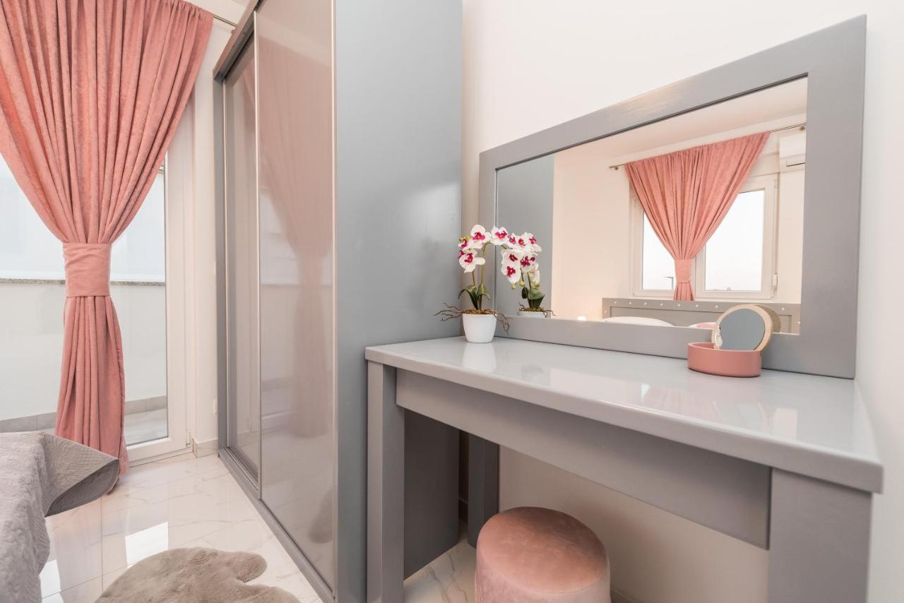 Villa Jana Luxury Apartments Novaglia Esterno foto